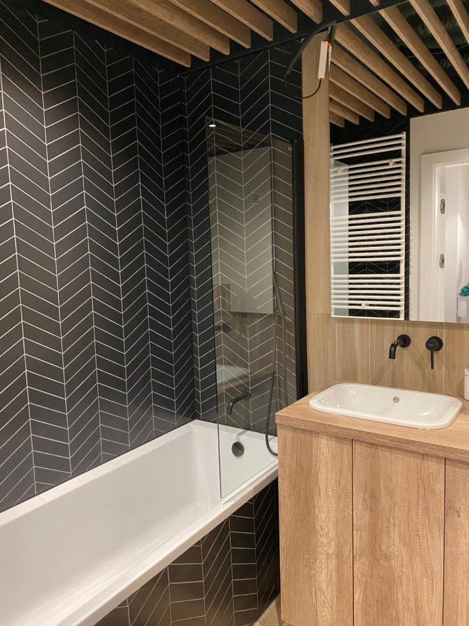 One Apartamenty Gasiorowskich 4 Poznan Ngoại thất bức ảnh