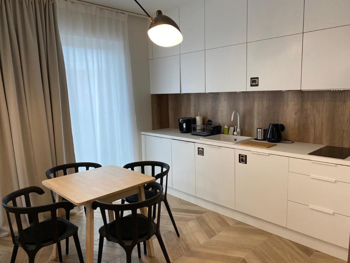 One Apartamenty Gasiorowskich 4 Poznan Ngoại thất bức ảnh